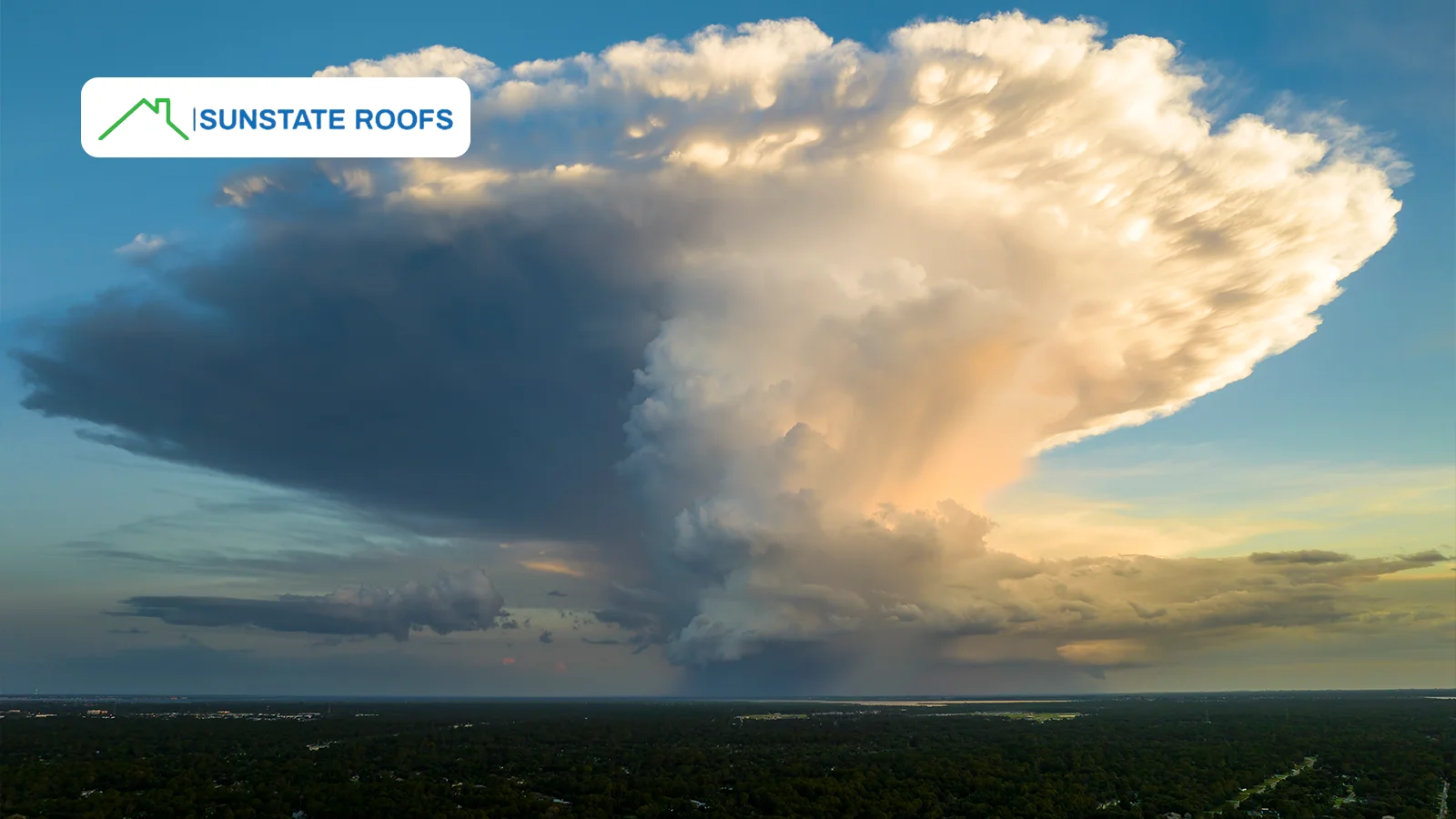 Severe storm approaching over Central Florida, highlighting the importance of stormproof roof repair to prevent roof damage. Sunstate Roofs provides emergency roof repairs to protect homes from extreme weather conditions.